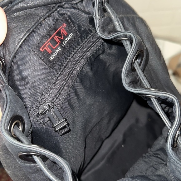 Tumi rucksack backpack Black Leather vintage durable - Picture 7 of 7